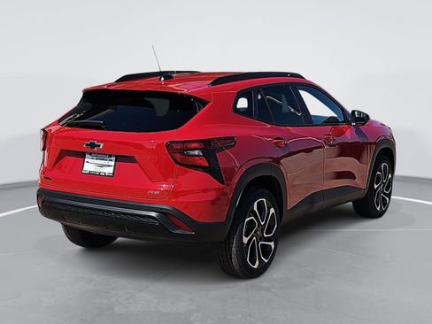 New 2026 Chevrolet Trax RS FWD image 3