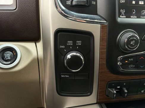 Used 2016 RAM 2500 Laramie w/ Convenience Group image 25