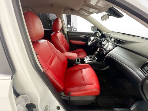 Used 2019 Nissan Rogue S w/ Special Edition Package image 29