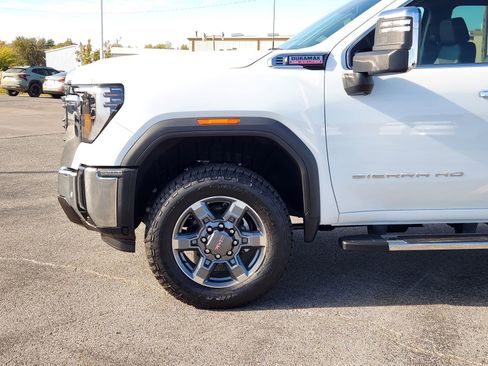 New 2026 GMC Sierra 2500 SLT w/ SLT Premium Package image 9