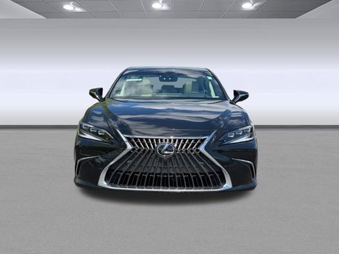 Certified 2025 Lexus ES 300h Ultra Luxury w/ Accessory Package (Z1) FWD image 6