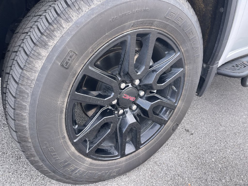 Used 2025 GMC Sierra 1500 Pro w/ Graphite Edition AWD/4WD image 2