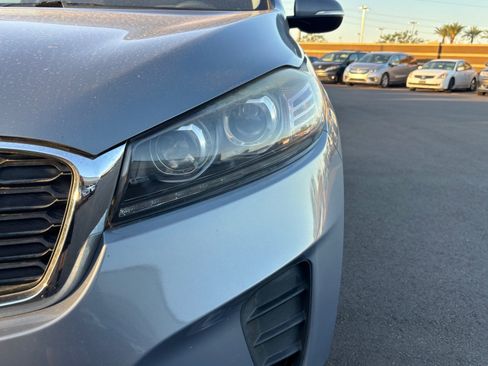 Used 2020 Kia Sorento FWD V6 image 8