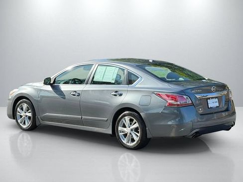 Used 2015 Nissan Altima 2.5 SL w/ Technology Package FWD image 6