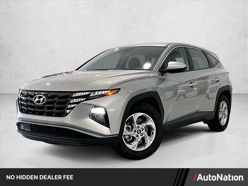 Used 2024 Hyundai Tucson SE FWD image 1