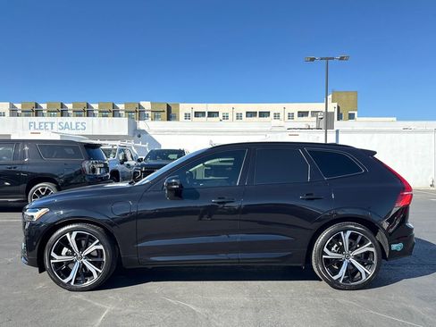 Used 2023 Volvo XC60 T8 Ultimate w/ Climate Package image 6