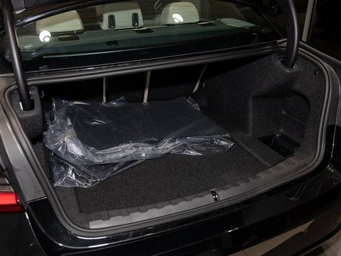 Used 2026 BMW 330i xDrive Sedan w/ Premium Package image 11