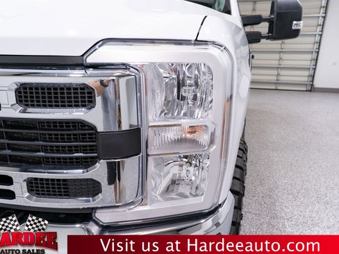 Used 2024 Ford F250 XLT w/ FX4 Off-Road Package image 8
