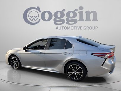 Used 2019 Toyota Camry SE w/ Convenience Package