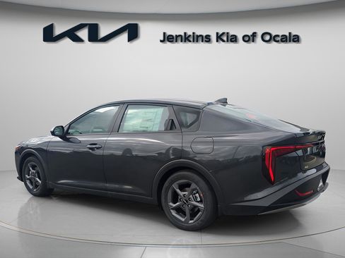 New 2025 Kia K4 LXS image 3