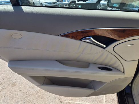 Used 2004 Mercedes-Benz E 500 Sedan image 11