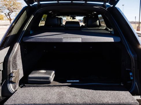 Used 2020 Land Rover Range Rover image 7