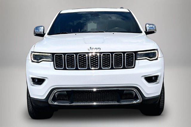 Used 2017 Jeep Grand Cherokee Limited w/ Luxury Group II RWD image 3