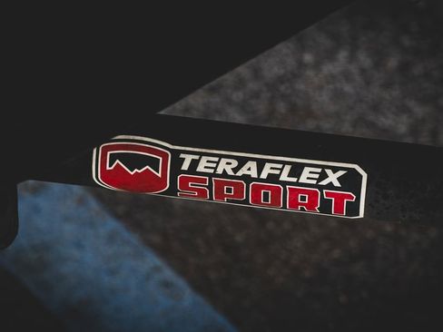 Used 2018 Jeep Wrangler Unlimited Sahara image 2