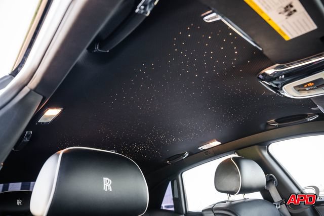 Used 2017 Rolls-Royce Ghost RWD image 2