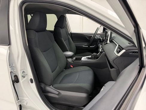 Used 2024 Toyota RAV4 LE AWD/4WD image 11