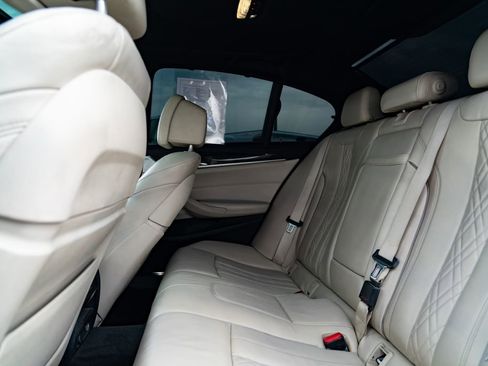 Used 2017 BMW 540i w/ M Sport Package image 13