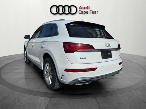 Used 2023 Audi Q5 2.0T Premium w/ Convenience Package AWD/4WD image 3