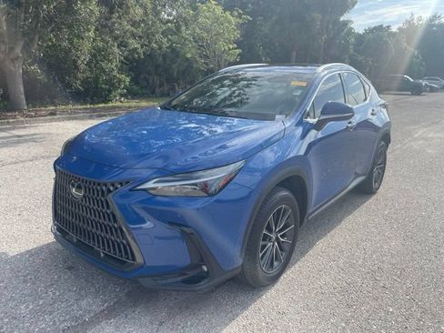 Used 2025 Lexus NX 250 FWD w/ Accessory Package (2T) image 5