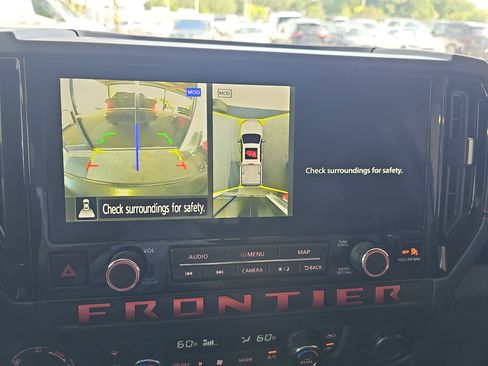 Used 2025 Nissan Frontier PRO-4X w/ Pro Premium Package AWD/4WD image 24