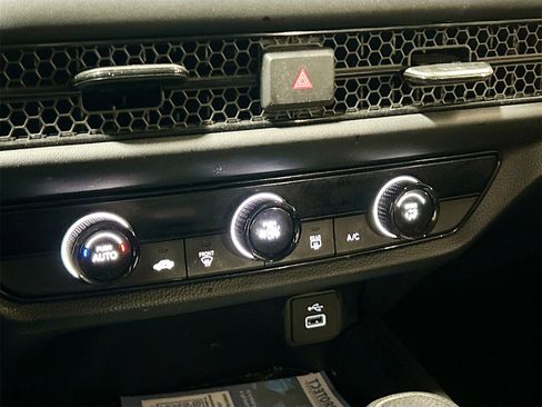 Used 2024 Honda HR-V LX image 15