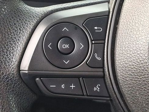 Used 2023 Toyota Corolla LE image 21