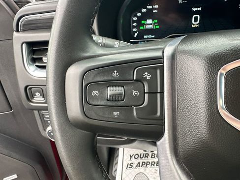 Used 2024 GMC Yukon XL SLT image 24