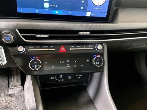 Used 2025 Hyundai Sonata SEL FWD image 24