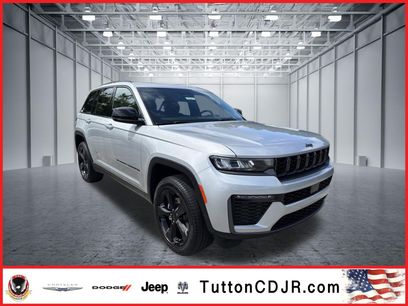 New 2026 Jeep Grand Cherokee Limited w/ Limited Altitude Package
