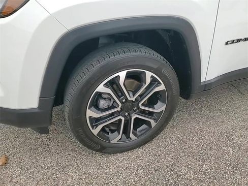 Used 2022 Jeep Compass Limited w/ Sun and Sound Group image 7