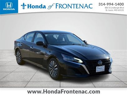 Used 2023 Nissan Altima 2.5 SV