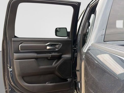 New 2026 RAM 1500 4x4 Crew Cab image 11