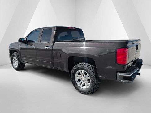 Used 2018 Chevrolet Silverado 1500 LT w/ All Star Edition AWD/4WD image 4