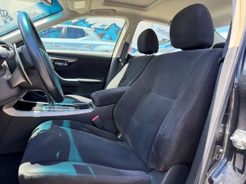 Used 2013 Nissan Altima 3.5 SV FWD image 11