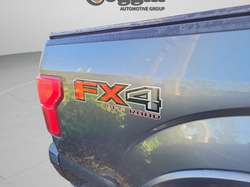 Used 2018 Ford F150 Platinum w/ Equipment Group 701A Luxury image 16