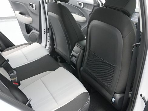 New 2025 Hyundai Venue SEL image 34