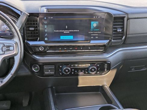 Used 2024 Chevrolet Silverado 2500 LTZ AWD/4WD image 13