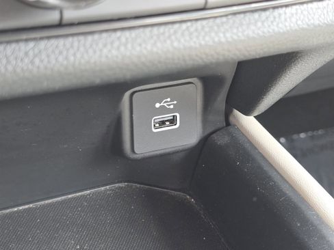 Certified 2023 Honda HR-V LX image 4