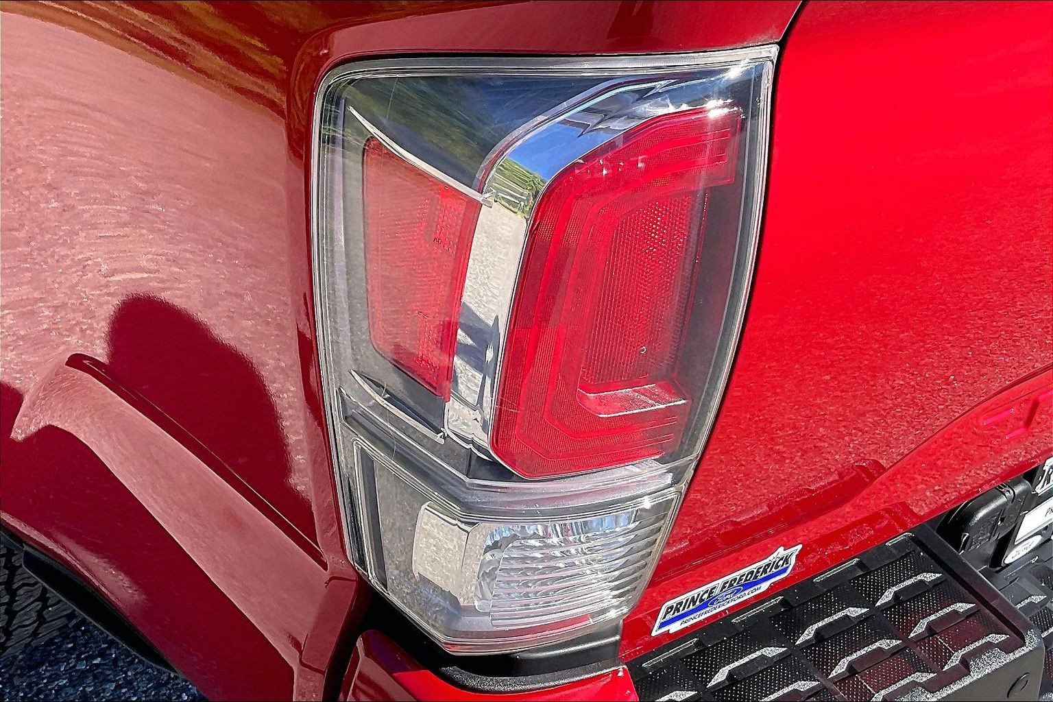 Used 2021 Toyota Tacoma TRD Off-Road w/ TRD Premium Off Road Package AWD/4WD image 29