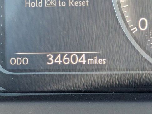 Used 2019 Lexus UX 200 w/ Premium Package image 23