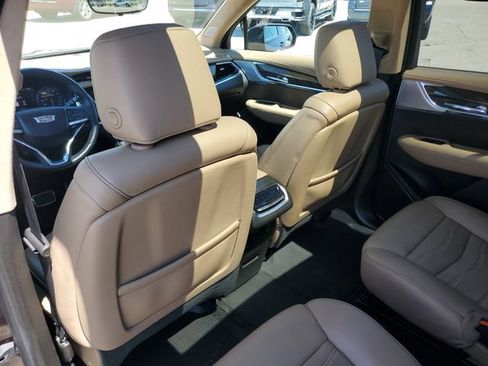 Used 2020 Cadillac XT6 Sport w/ Platinum Package AWD/4WD image 12