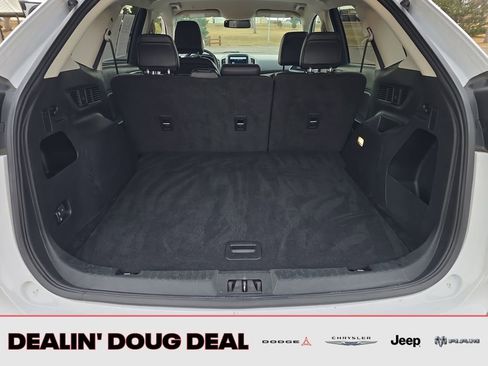 Used 2024 Ford Edge SEL image 21