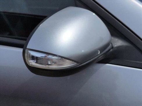 Used 2013 MAZDA MAZDA3 i Grand Touring w/ Tech Pkg image 13