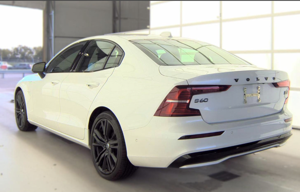 Used 2024 Volvo S60 T8 Ultimate w/ Climate Package AWD/4WD image 8