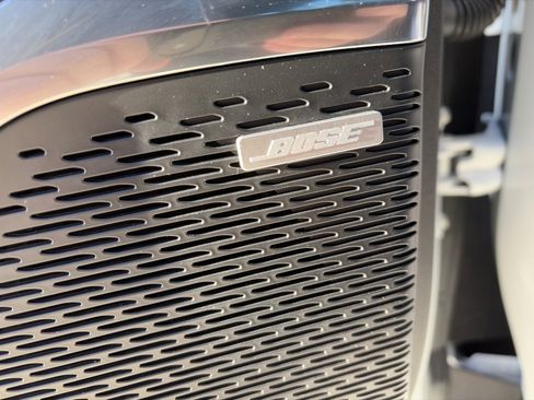 Used 2025 GMC Acadia Elevation image 18