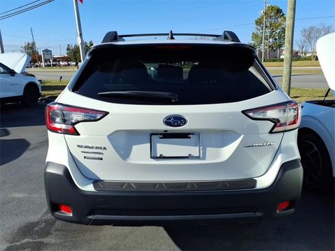 Used 2025 Subaru Outback Premium w/ Popular Package #1A image 2