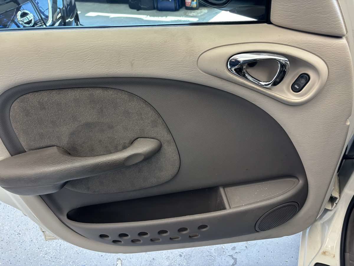 Used 2002 Chrysler PT Cruiser Touring FWD image 18