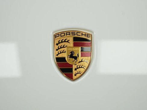 Certified 2026 Porsche Macan AWD/4WD image 29