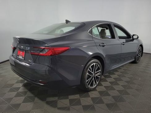 Used 2025 Toyota Camry XLE FWD image 8