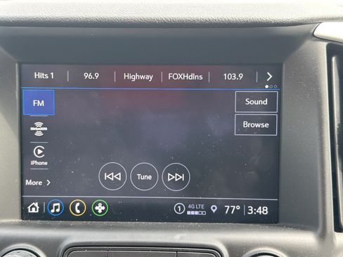 Used 2023 GMC Terrain SLT AWD/4WD image 25